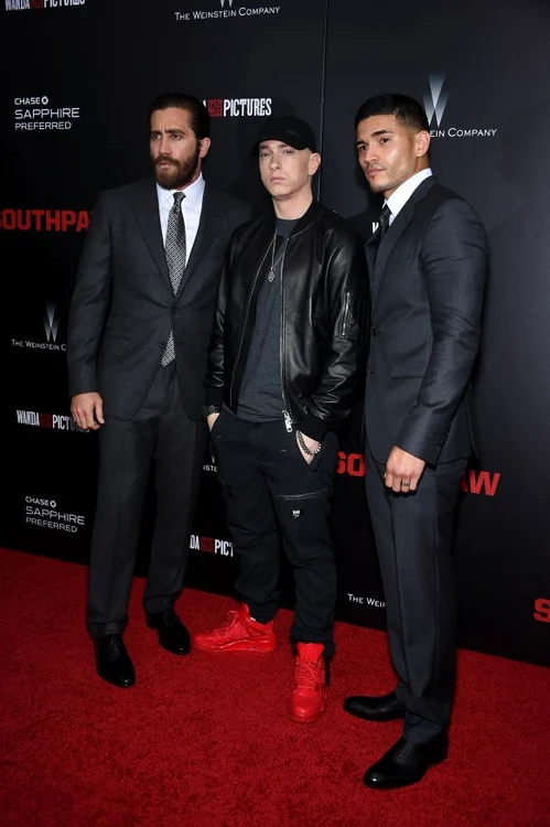 Eminem, alături de Jake Gyllenhaah şi Miguel Gomez, în cea mai recentă apariţie pe covorul roşu 