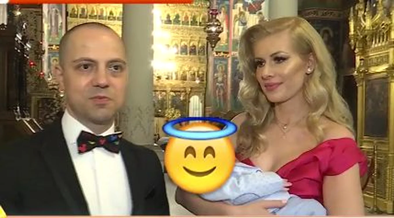 
    Dan Badea și soția lui, Mădălina, și-au creștinat băiețelul Foto: Captură Antena Stars  