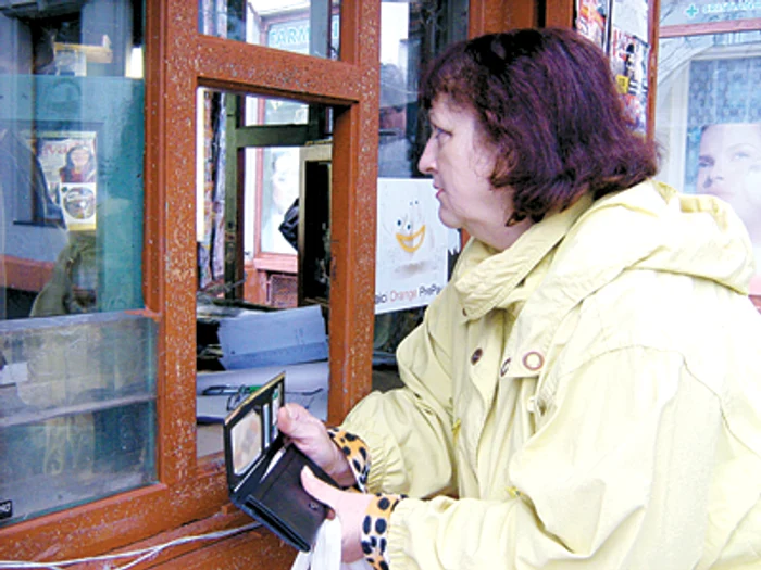 Oradea: Albumul „Monet” a fost întârziat  la chioşcuri