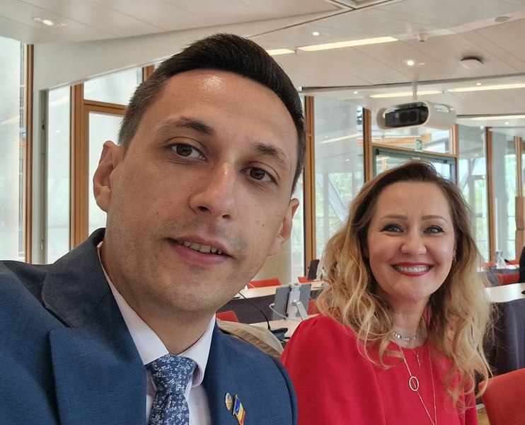 DREPT și REPER, apel pentru susținerea Elenei Lasconi. Vlad Gheorghe cere demisia șefilor serviciilor secrete