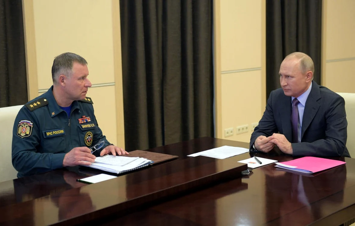 Vladimir Putin si Evgheni Zinicev FOTO EPA-EFE