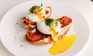 oua posate bacon shutterstock 1973536589 jpg