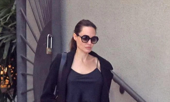 angelina jolie jpeg