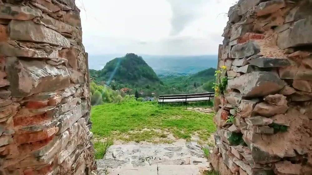 Aurul ascuns în Carpați: peste 2.000 de tone scoase în ultimele două milenii. Unde s-au aflat cele mai mari zăcăminte