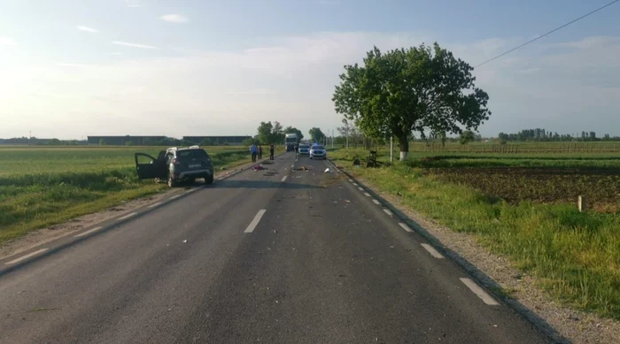 Accidentul s-a petrecut aproape de intrarea în localitatea Vişina FOTO: martor