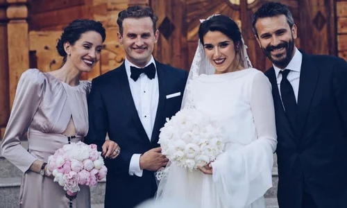 Sorin şi Ramona Brotnei, alături de naşii lor Nicolai şi Monica Tand jpeg