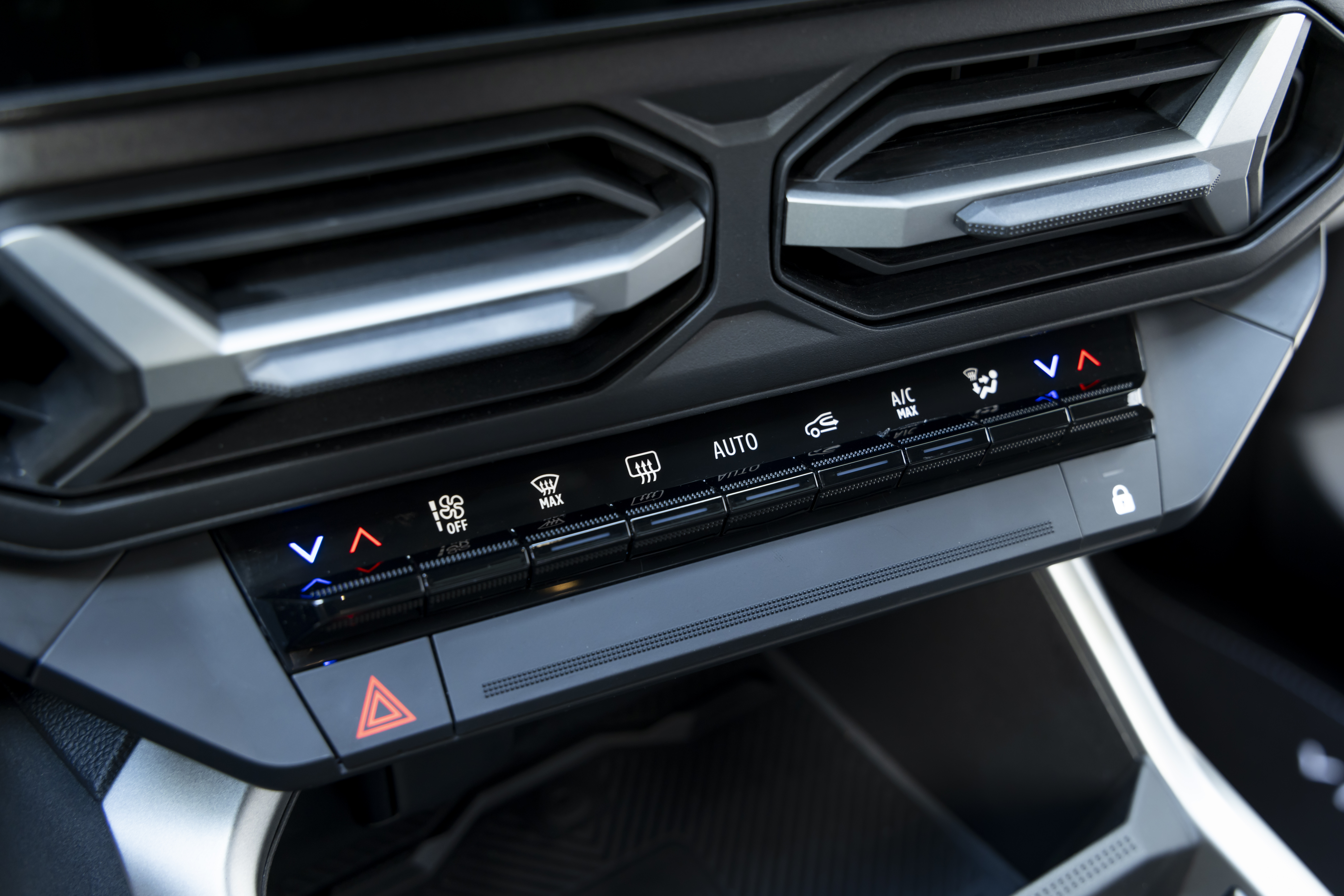 Dacia Bigster HYBRID 155 Journey Indigo Blue