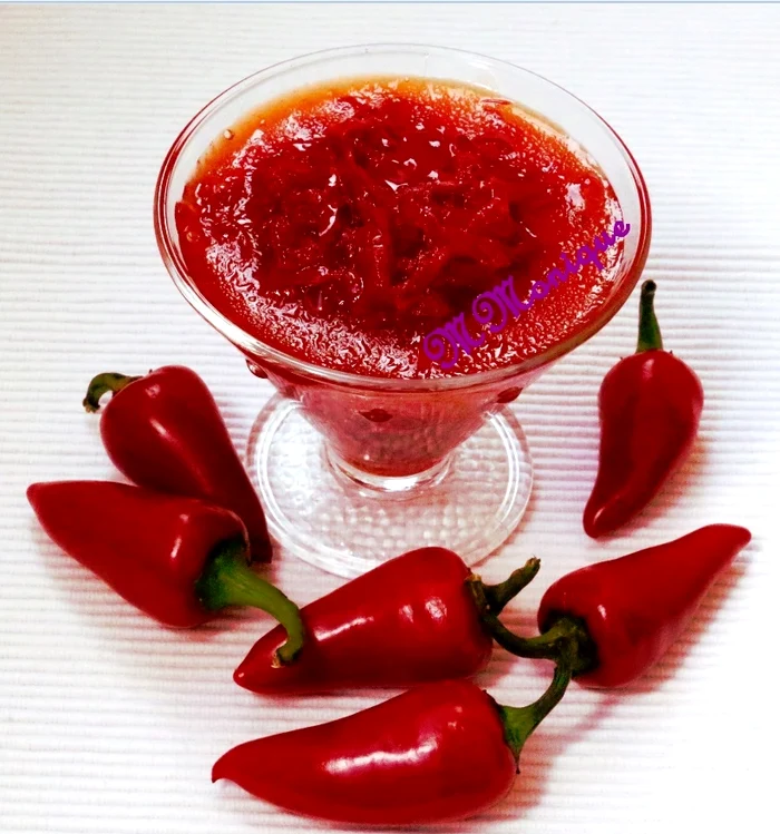 
    Dulceaţă de ardei  iuţi   