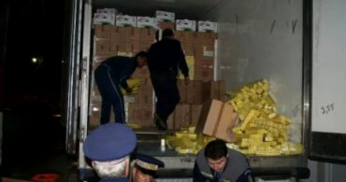 Focşani:  Captură de ţigări de contrabandă la Mărăşeşti
