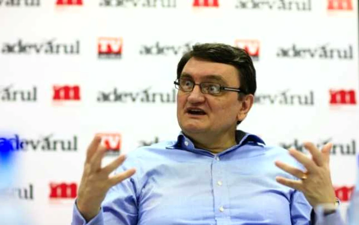 Fostul premier, actualmente Avocat al Poporului, consideră că nu sunt probleme cu OUG care aduce 97 de modificări Legii Educaţiei
