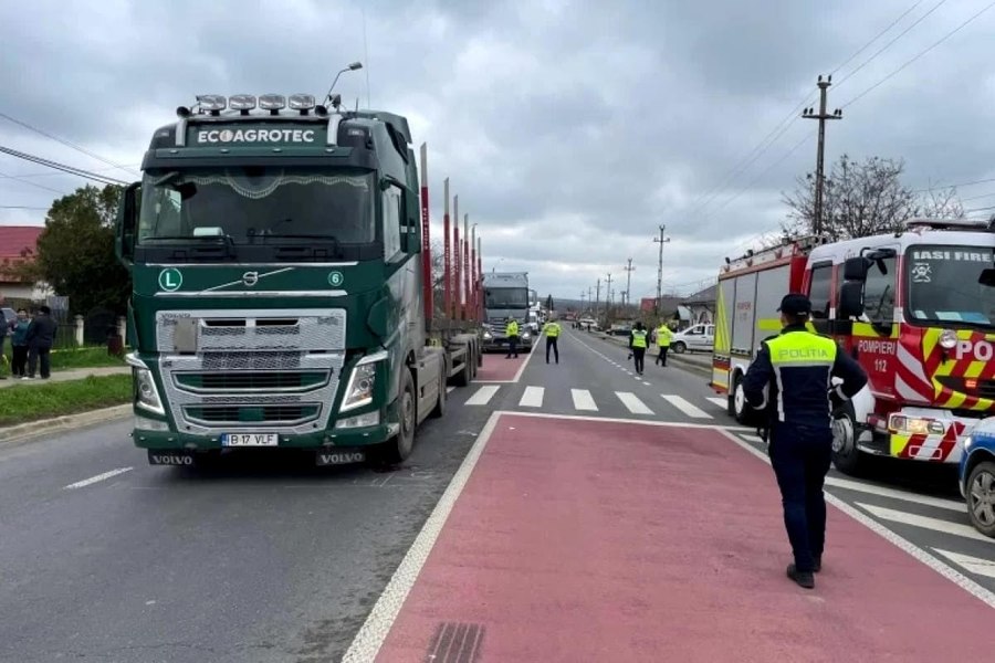 Prima reacţie a DRDP Iaşi după tragedia rutieră de la Lețcani. Familie lovită de TIR chiar pe zebră