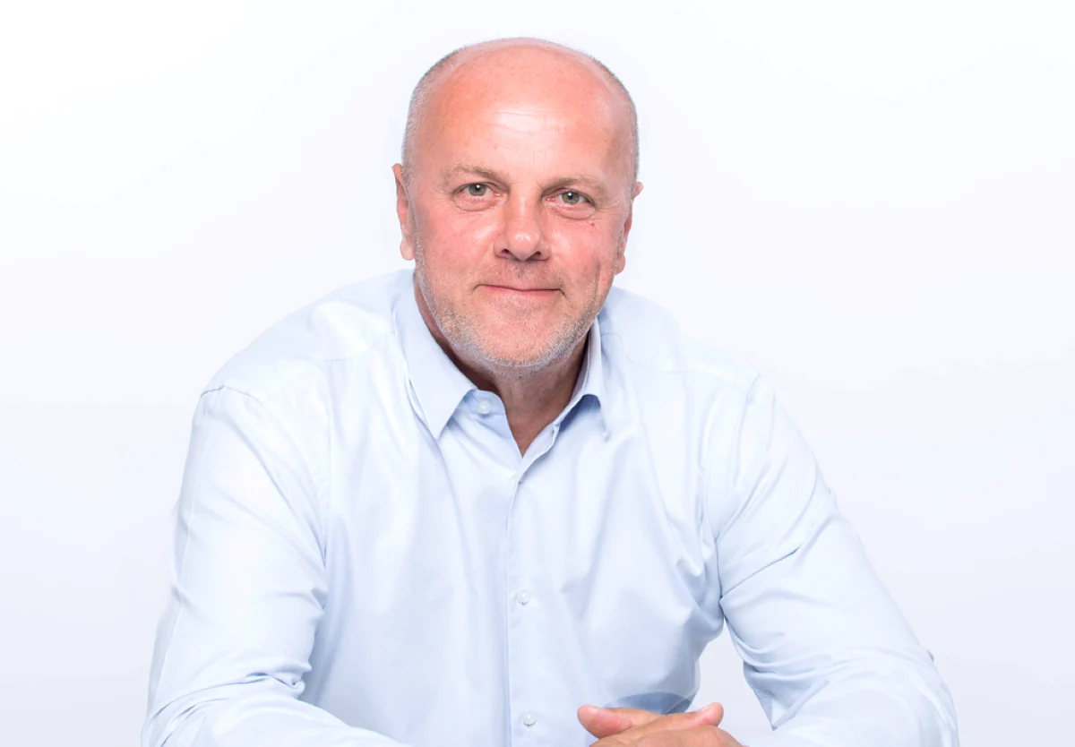 Un primar liberal anunță posibila excluderea a lui Veștea din PNL. Dezvăluiri de la ședințe: „Mi-a spus: «Mă doare-n..., eu plec la schi în Austria»”