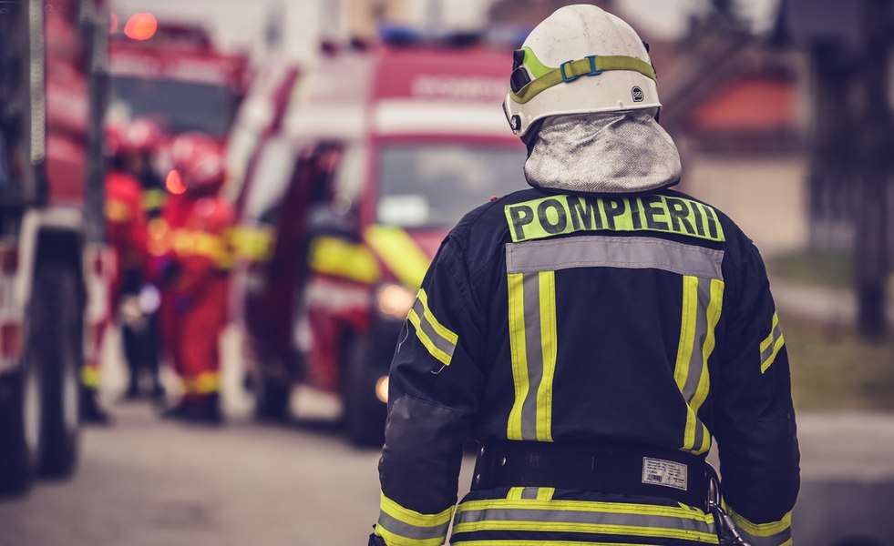 „Casa mea luase foc și el se dădea la mine”. Victima unui incendiu, șocată de comportamentul salvatorilor