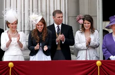 Ducesa Sophie, Prințesa Beatrice, Prințul Andrew, Prințesa Eugenie, Regina Elisabeta, în 2006  GettyImages 71228650 jpg