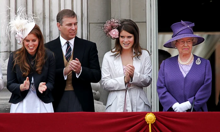 Ducesa Sophie, Prințesa Beatrice, Prințul Andrew, Prințesa Eugenie, Regina Elisabeta, în 2006  GettyImages 71228650 jpg