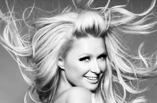 Paris Hilton topless jpeg