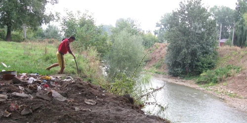 Târgovişte: Focare de infecţie în apele dâmboviţene