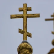 biserica cruce turla biserica foto shutterstock