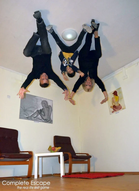 Adrian Enache, Iuliana Marciuc şi David, exerciţiu acrobatic imposibil