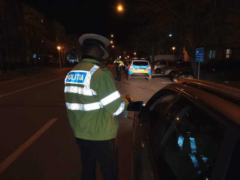 Perchezițiile de la Poliția Rutieră Olt. Procuratura investighează infracțiuni de corupție, fals și distrugere de înscrisuri