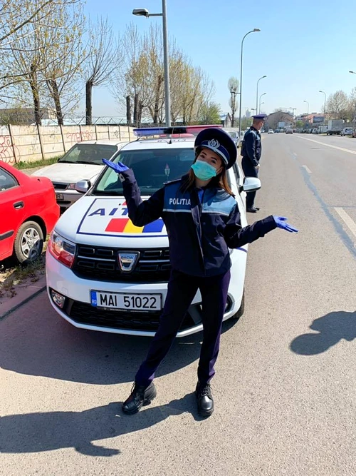 4 larisa iordache uniforma politist mai jpg jpeg