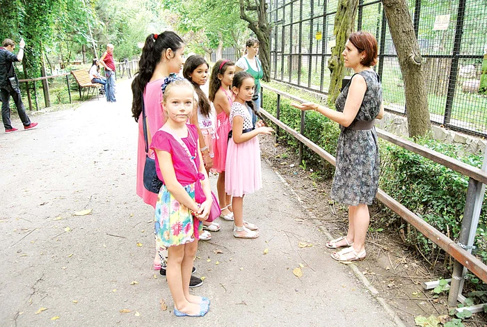 Biologul Georgeta Moţea le-a vorbit copiilor despre tigri