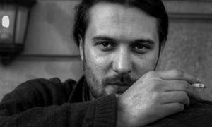 dorm cu un cîine îngheţat în pat jpeg