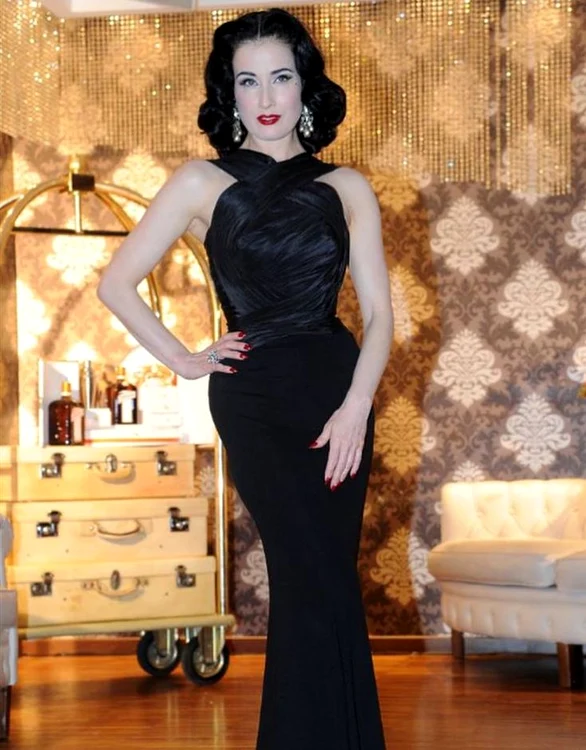 Dita von Teese 45 de ani (4) jpeg