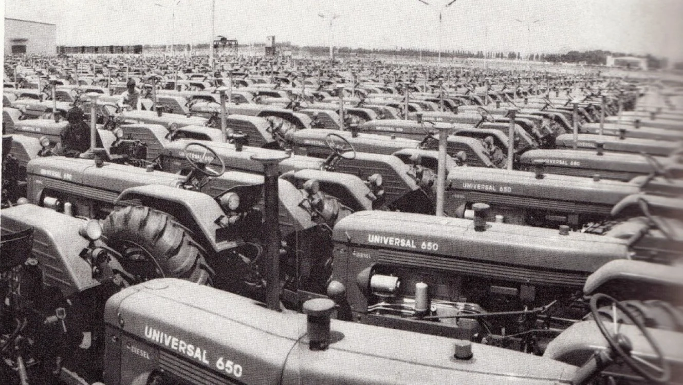 Universal 650 FOTO wikipedia