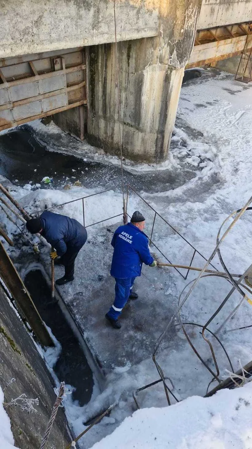 Gerul creează probleme la Priza de apă din județul Mureș. Intervenții de urgență ale autorităților
