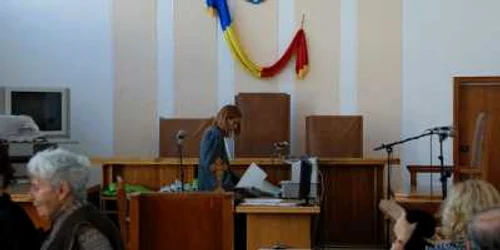 Procurorii anticorupţie au trimis pe masa judecătorilor 12 rechizitorii