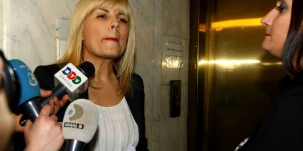 Elena Udrea in Parlament - 23 februarie FOTO Adevarul/Marian Iliescu