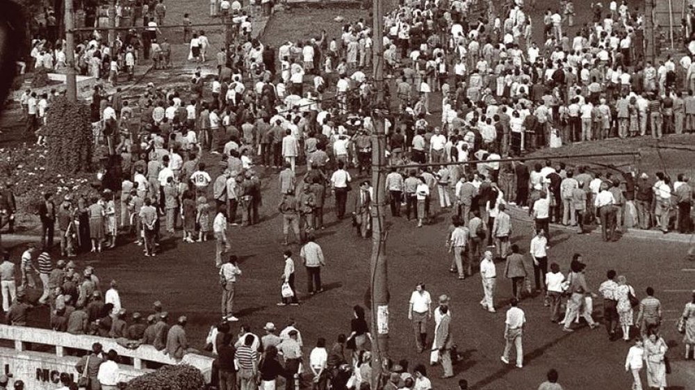 Aproape jumătate dintre români nu știu ce s-a întâmplat la evenimentele din 13-15 iunie 1990 | SONDAJ