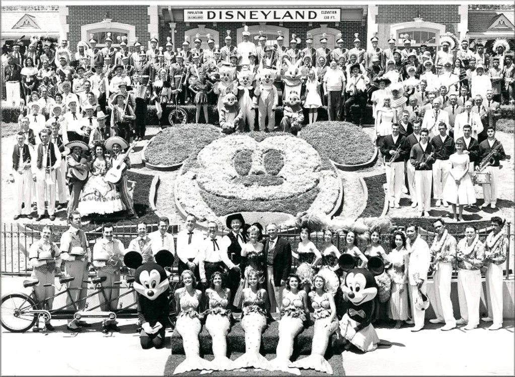 Inaugurare Disneyland Foto: Designing Disney