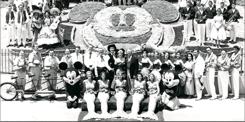 Inaugurare Disneyland Foto Designing Disney jpg
