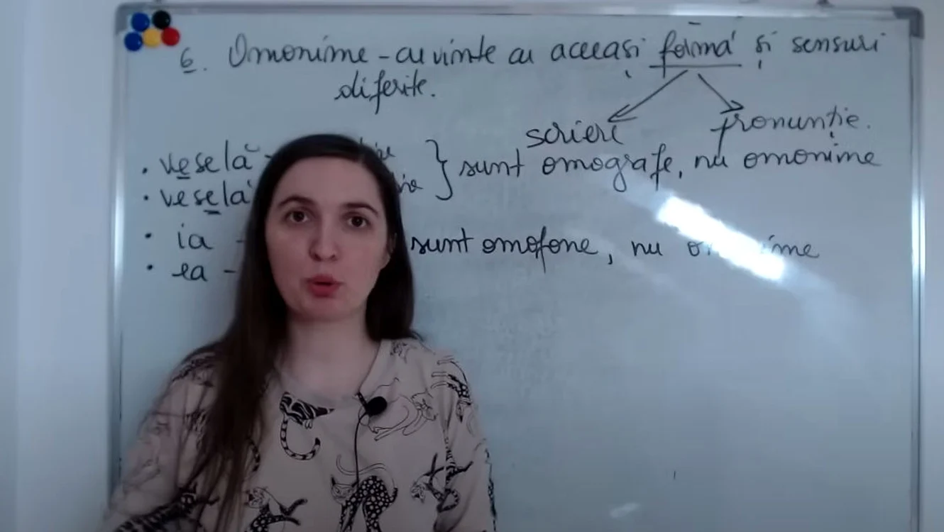 Cristina Tunegaru ține o lecție online