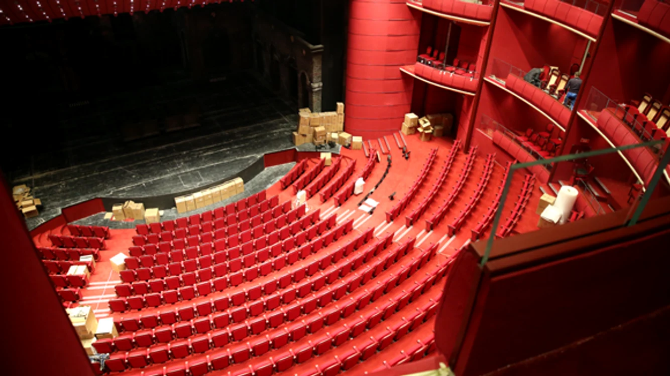 Așa arată acum Sala Mare a Teatrului Național din București