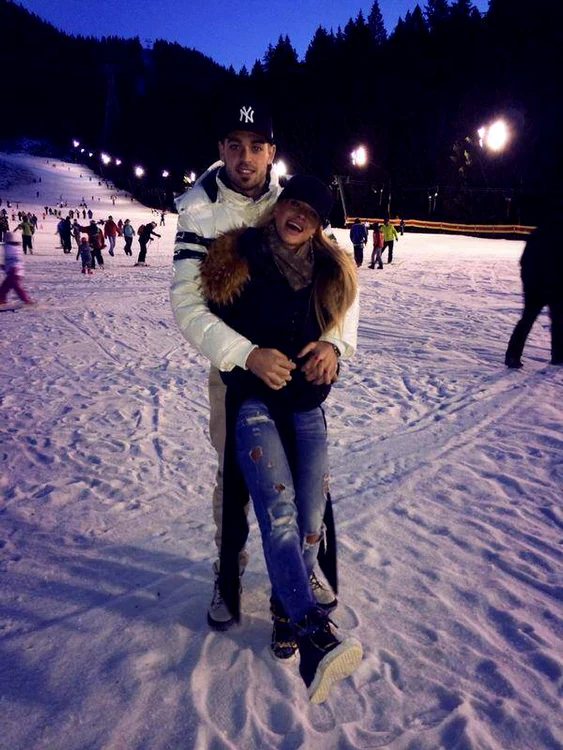 Anda Adam, nedezlipită de Cătălin Ţără!