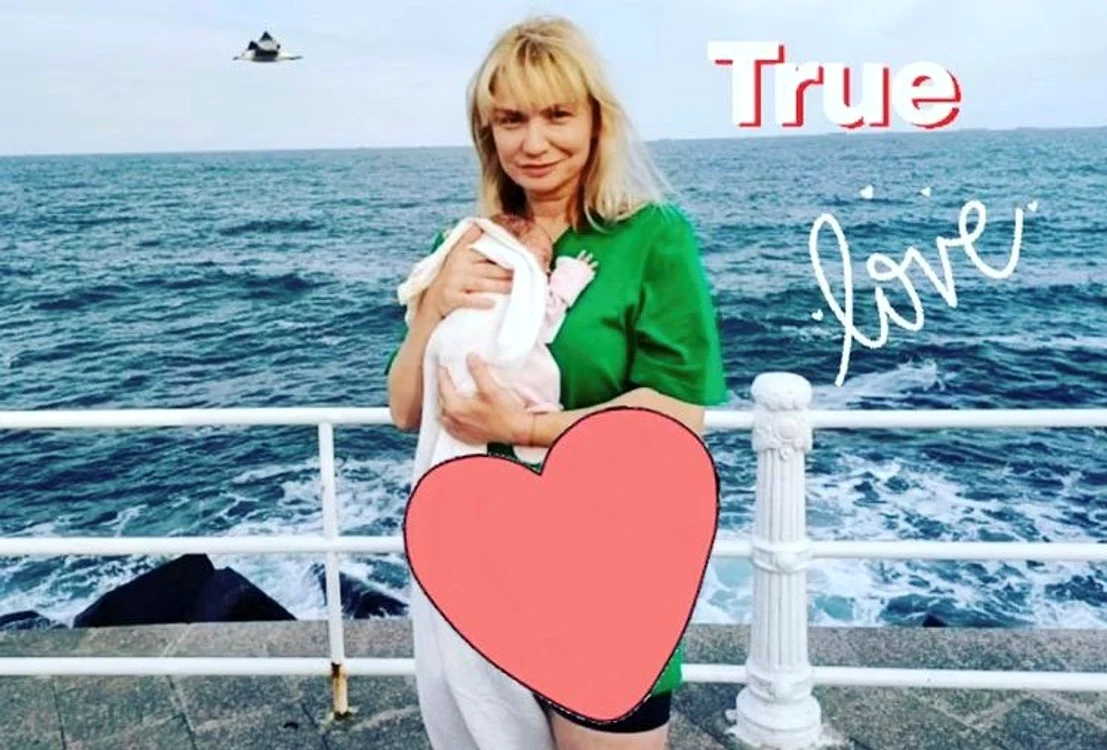 
    Cristina Cioran a născut prematur, iar bebelușul a avut nevoie să rămână încă o lună și jumătate în spitalfoto: arhiva personală  