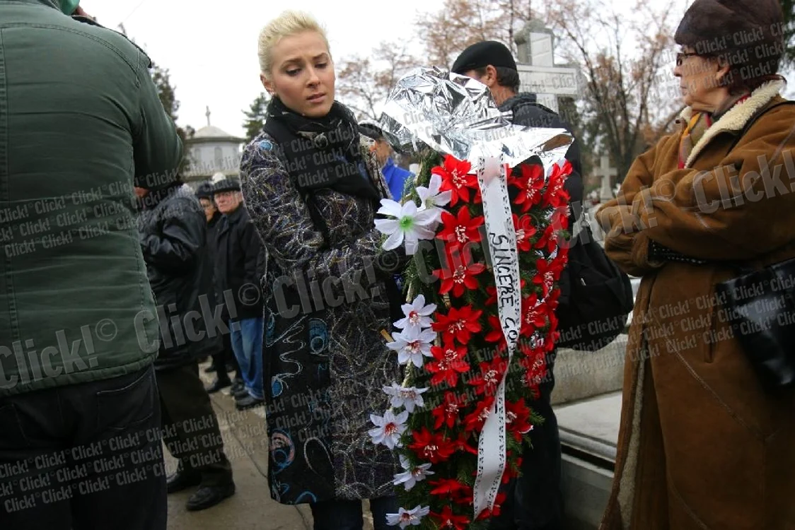 Funeraliile Mălinei Olinescu, în imagini. (Foto: Dorin Constanda)