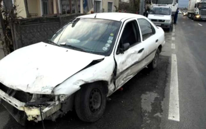 Maşinile au fost avariate în urma accidentului Foto: arhivă Adevărul