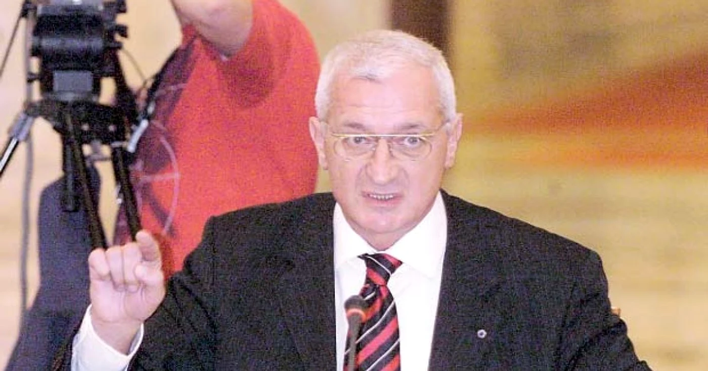 Gyorgy Frunda spune că UDMR nu trebuie să accepte cele opt megajudeţe