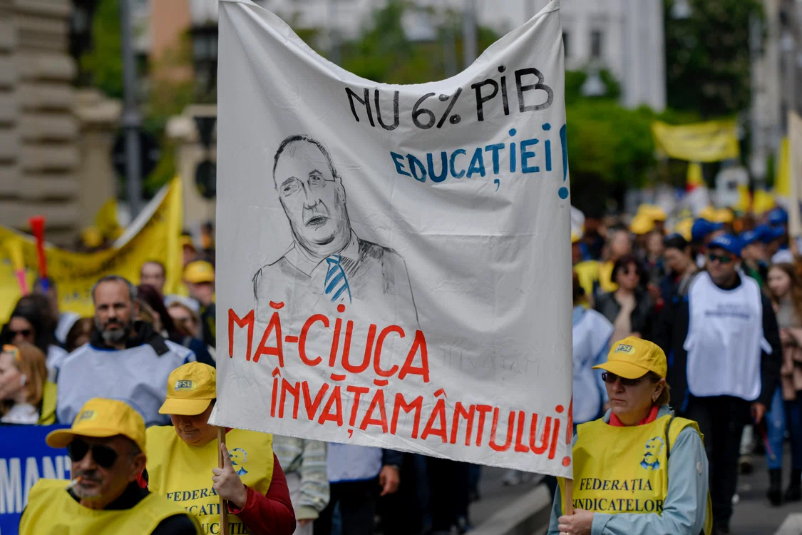 Profesorii români debutanți au printre cele mai mici salarii din UE / Foto: Arhivă
