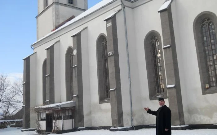 Biserica din Dipşa este unul dintre cele mai frumoase monumente religioase din România rurală