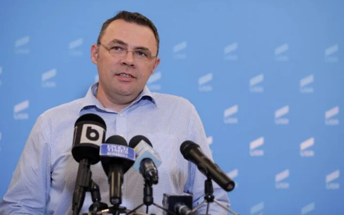 Moise Guran i-a anunţat miercuri seară pe liderii USR că nu va mai coordona campaniile electorale pentru Alianţă. FOTO Inquam Photos/Octav Ganea