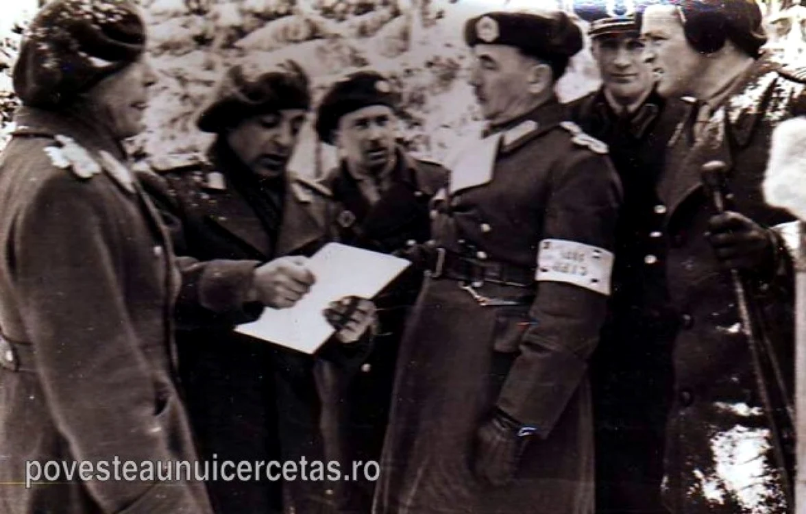 Generalul Vorgil Bădulescu(dreapta), personalitate marcantă a Călăraşiului Foto:povesteaunuicercetas.ro