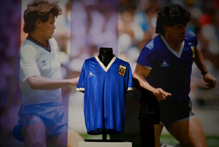 Tricoul purtat de Maradona în 1986, la meciul cu Anglia, s-a vândut pentru o sumă record (Foto: EPA)