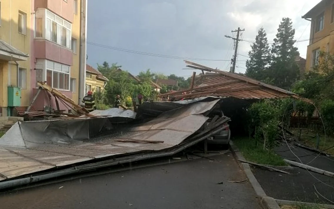 acoperisuri smulse de vant in simeria foto zhd