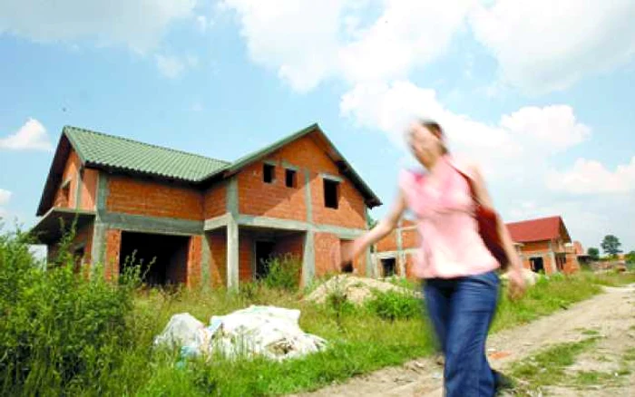 Oradea: REGIUNEA PE SCURT / Mai multe locuinţe construite