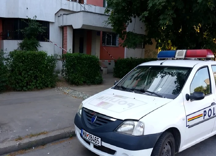 
    Polițistul sinucigaș avea 24 de ani și era un tânăr absolvent al Școlii de Polițiecaptura: ziuaconstanta.ro  